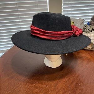 Brand new flea style vegan felt hat *read